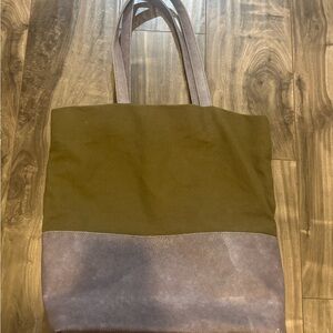 Chic Two-Tone Tote Bag